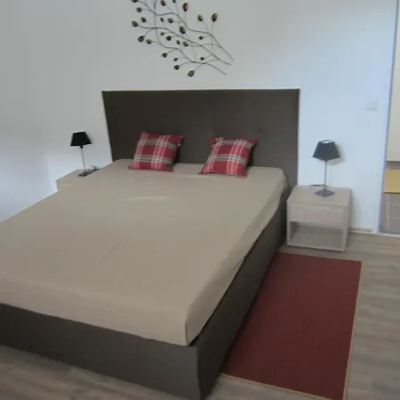 Alpeneer Apartment