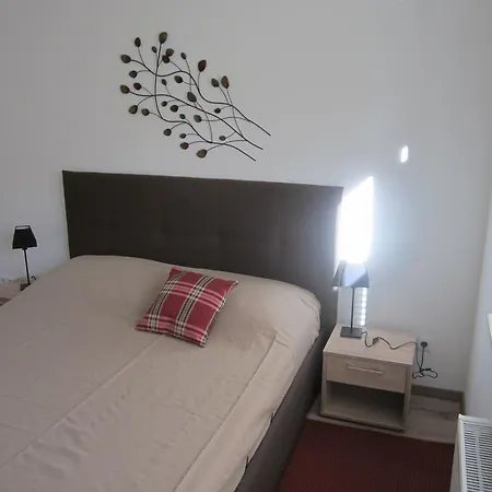 Alpeneer Apartment